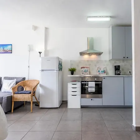 Delfin Torrecilla * Нерха